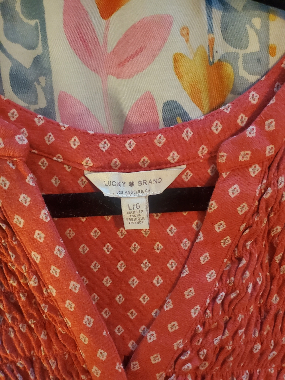 Lucky Brand Red Rust Printed Sleeveless Smocked V-Neck Tank - Picture 2 of 5